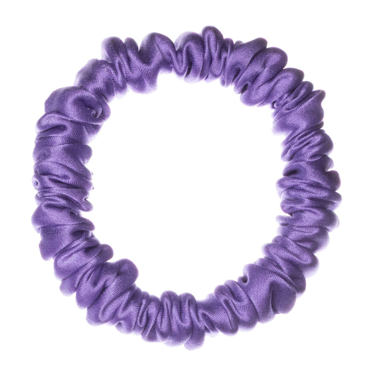 Pure Mulberry silk scrunchie in lavender color, high elasticity, gentle on hair, perfect for various hairstyles.